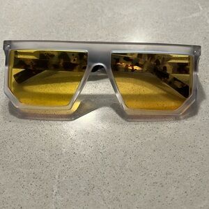 Sunglasses Marc Jacobs